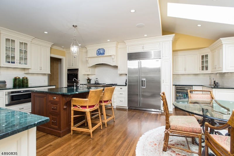 North Summit - Residential