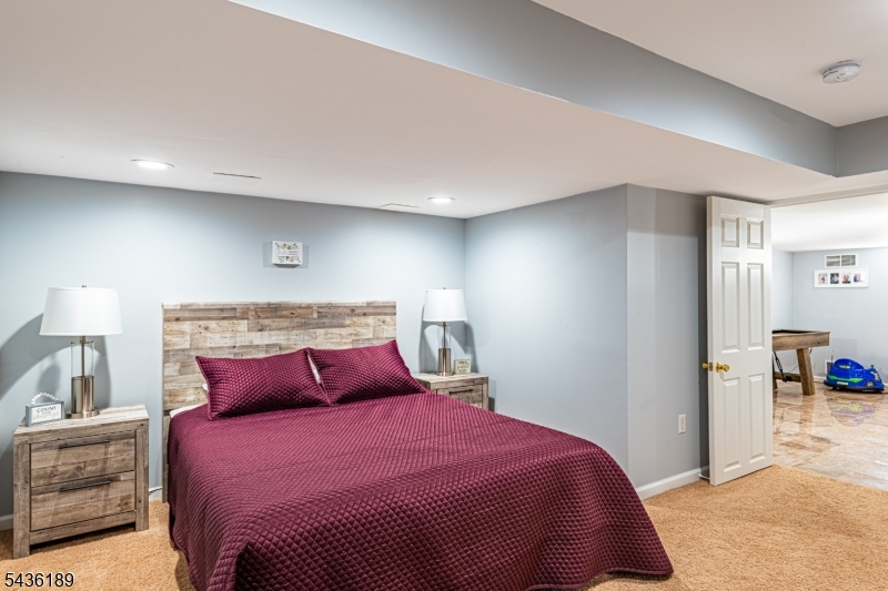 Greenwich Chase - Residential