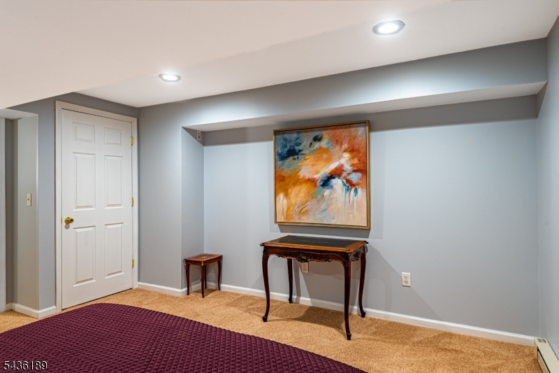 Greenwich Chase - Residential
