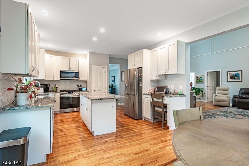 Greenwich Chase - Residential