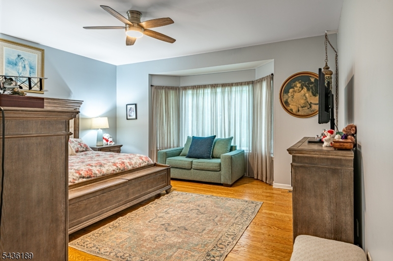 Greenwich Chase - Residential