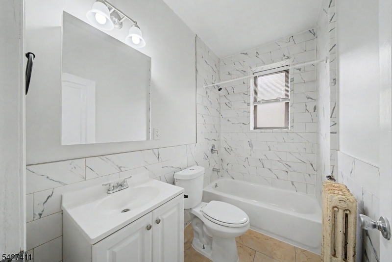 Hill / Pilgrim Apts - Residential Lease