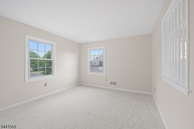 MAJESTIC KNOLLS - Residential
