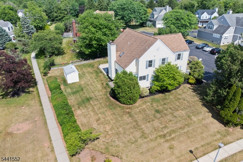 MAJESTIC KNOLLS - Residential