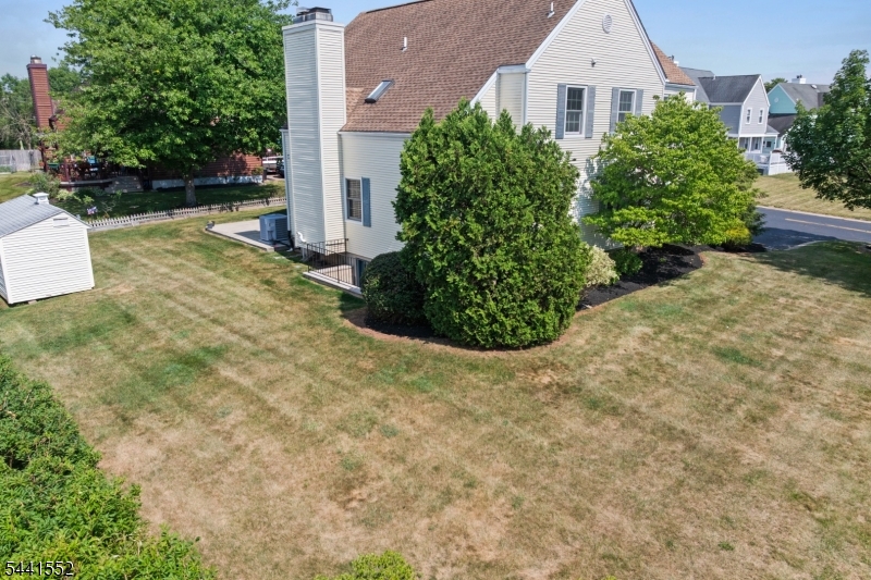 MAJESTIC KNOLLS - Residential