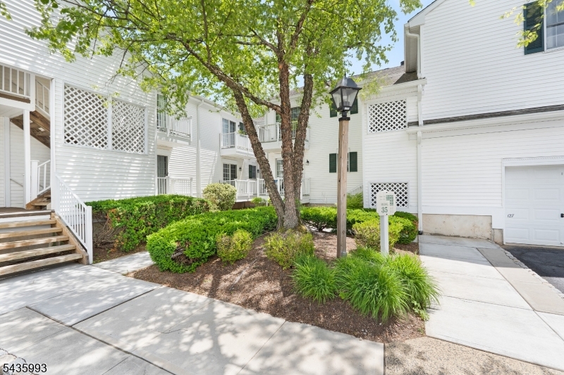 Condo/Coop/Townhouse - Residential