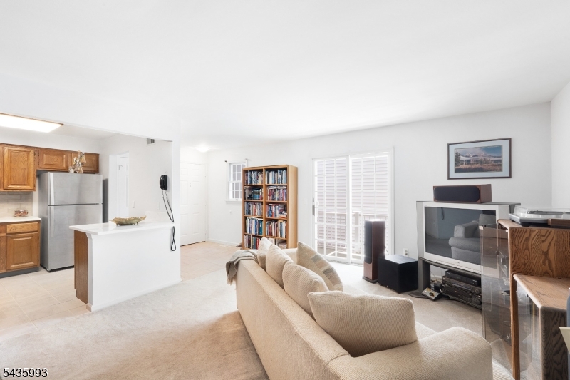 Condo/Coop/Townhouse - Residential