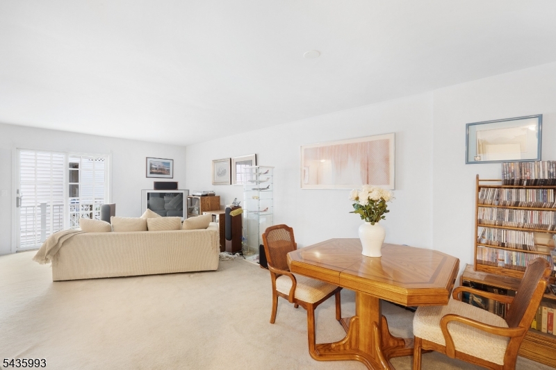 Condo/Coop/Townhouse - Residential