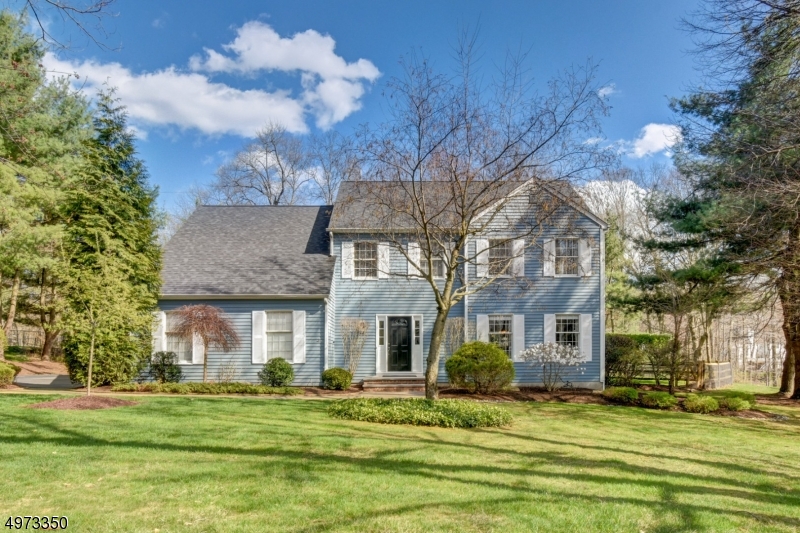 Well-kept Colonial in a prime location.  Features a renovated kitchen with plenty of room to entertain. Sprawling backyard with a deck and beautiful pool.
