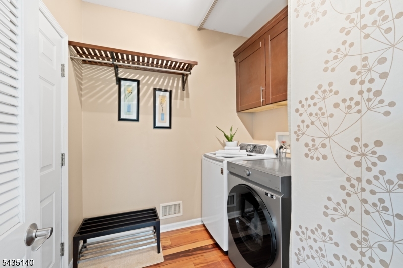 Kings Crossing - Residential