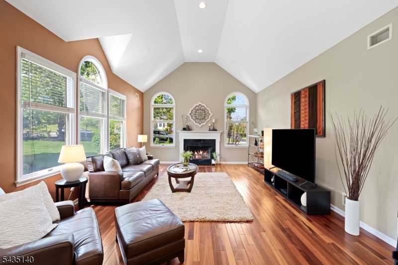 Kings Crossing - Residential