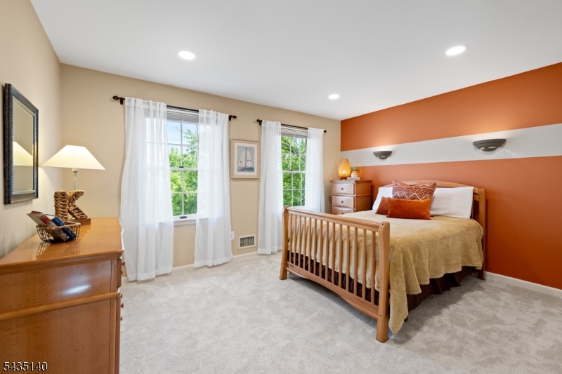 Kings Crossing - Residential