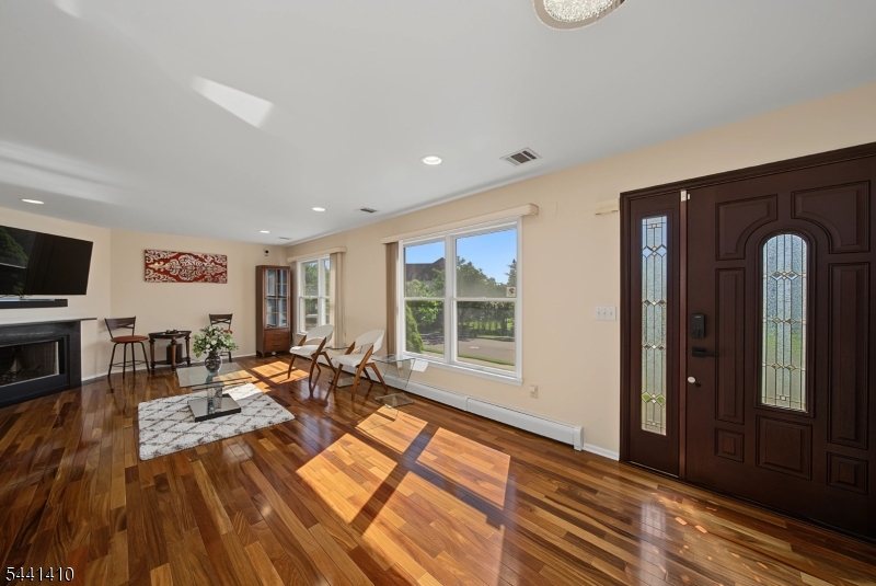 Mazdabrook - Residential