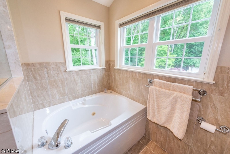 The Glens - Residential