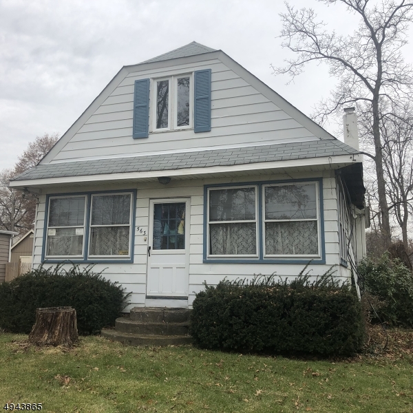 This home was damaged in the hurricane. Home is being sold as is and smoke cert is responsibility of buyer. Total rehab or build your dream home. Great view of the lake. now is the time to pick your dream. 203 K, construction loan, or cash. home taken to the studs.  Open concept with 2 bedrooms down stairs. Walls were opened and this is a perfect 203 k loan or new construction home.