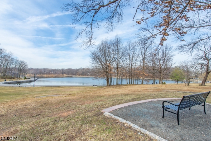 WOODCLIFF GARDENS - Residential