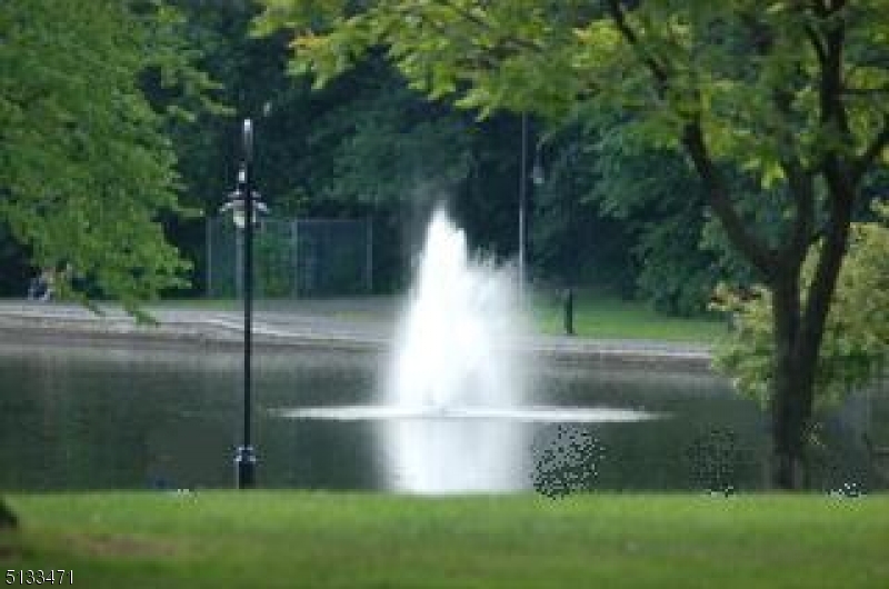 WOODCLIFF GARDENS - Residential
