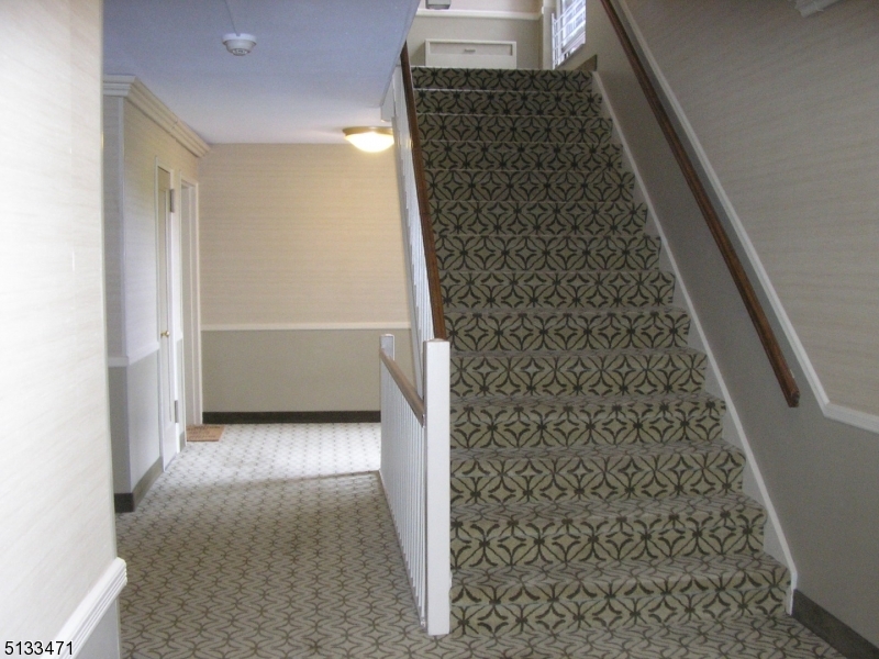 WOODCLIFF GARDENS - Residential