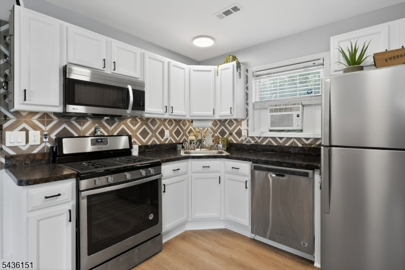 Vernon Valley - Residential