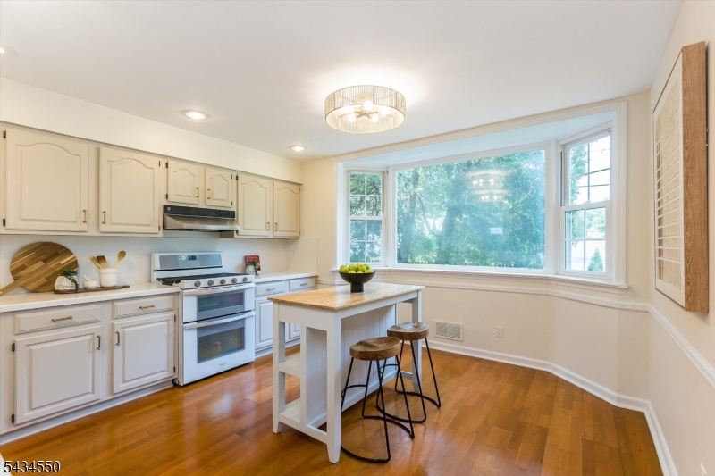 Oak View - Residential