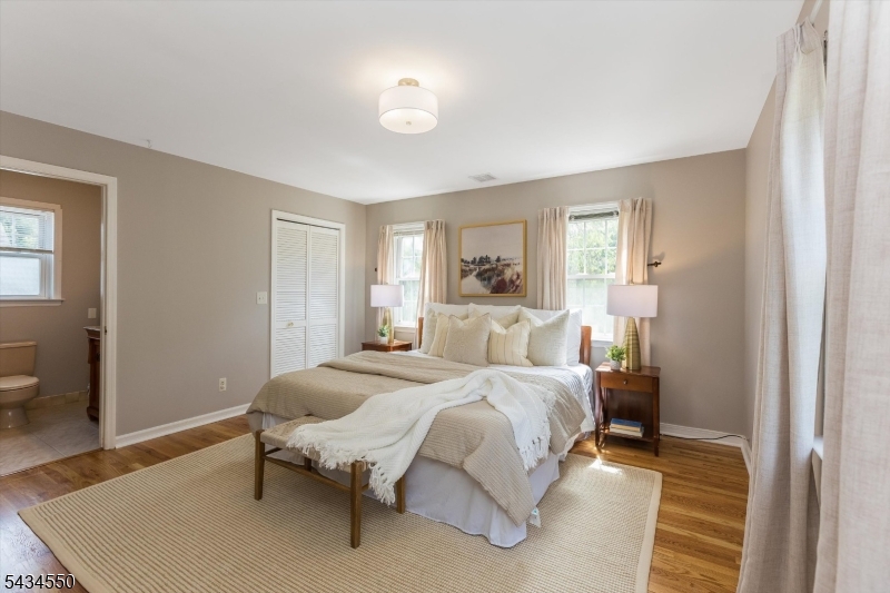 Oak View - Residential