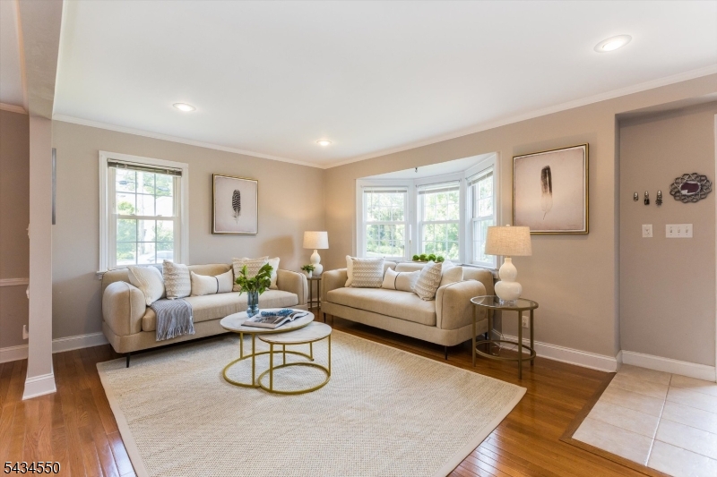 Oak View - Residential