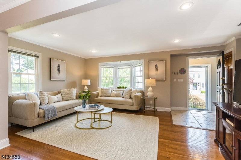 Oak View - Residential