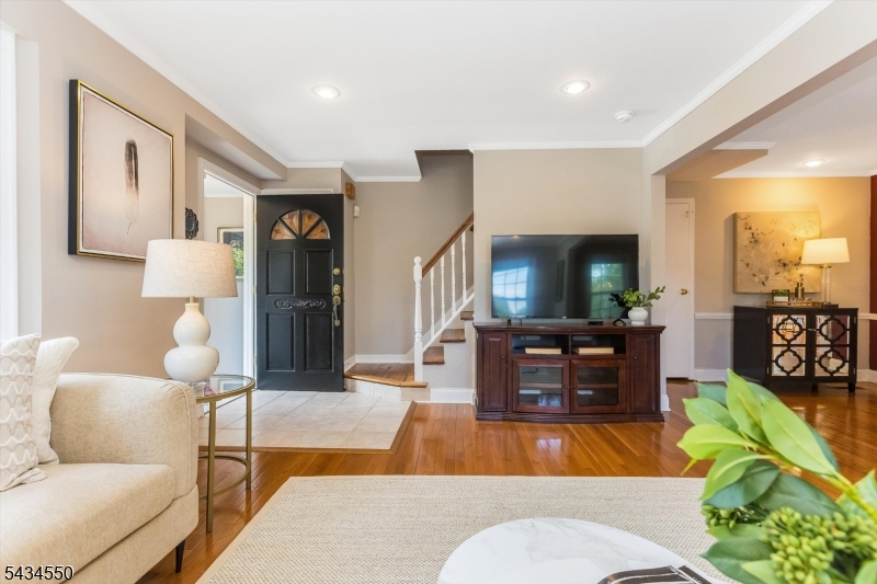 Oak View - Residential