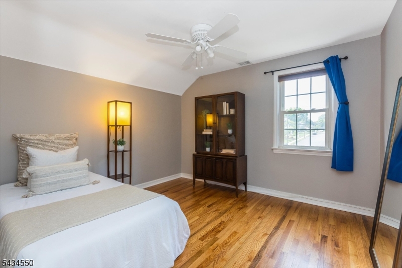 Oak View - Residential