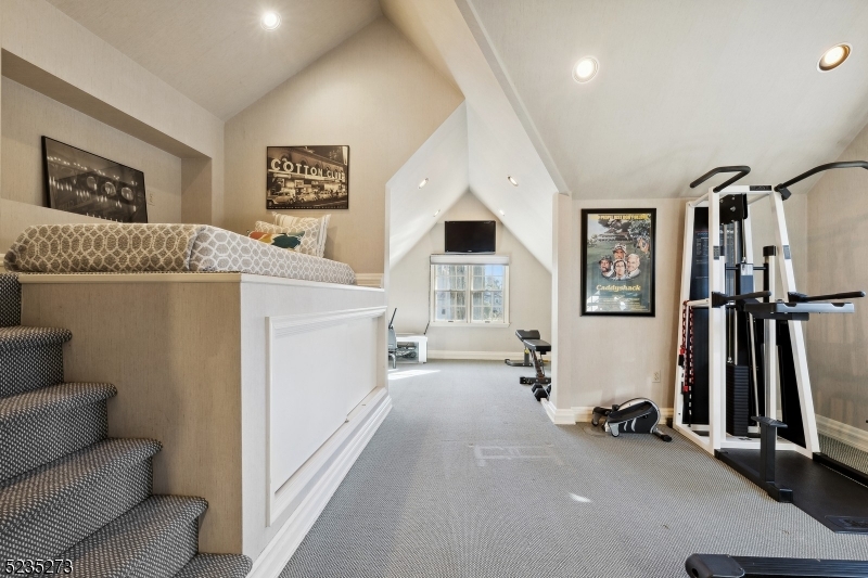 UPPER MONTCLAIR - Residential