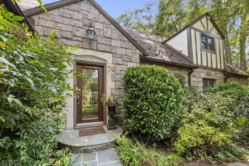 UPPER MONTCLAIR - Residential
