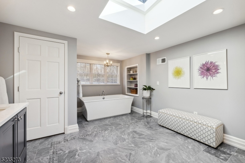UPPER MONTCLAIR - Residential