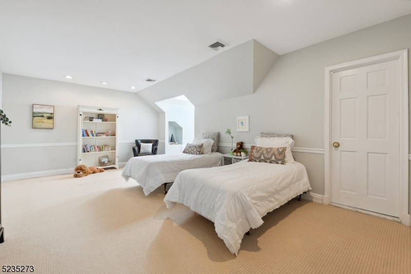 UPPER MONTCLAIR - Residential
