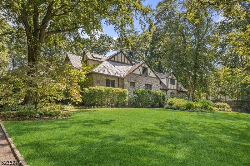 UPPER MONTCLAIR - Residential
