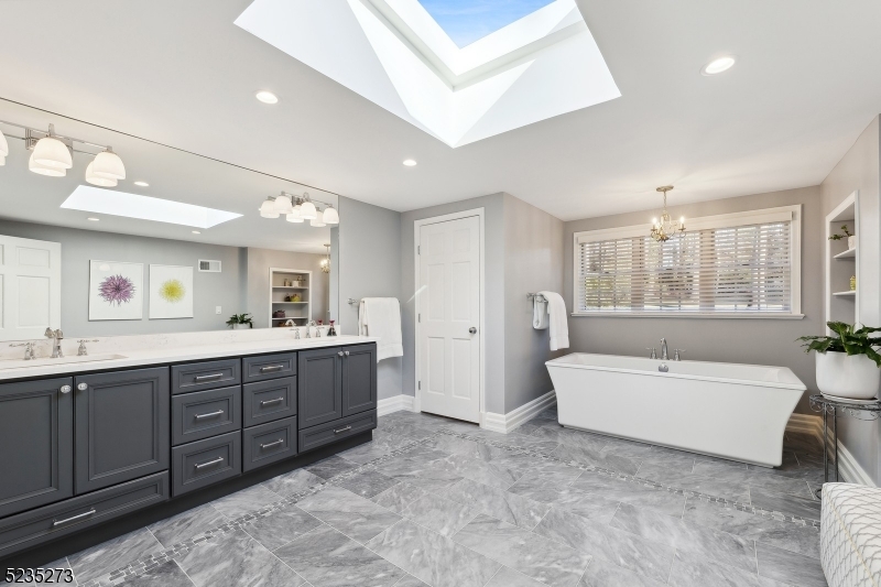 UPPER MONTCLAIR - Residential