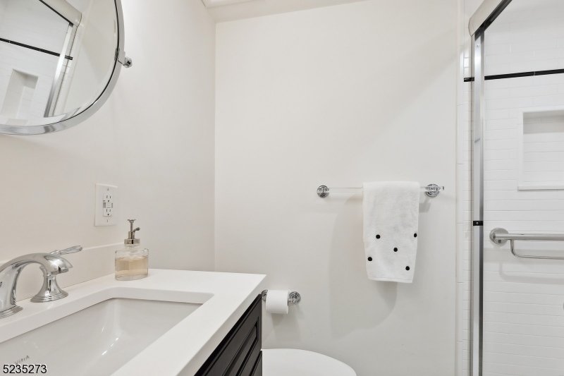 UPPER MONTCLAIR - Residential