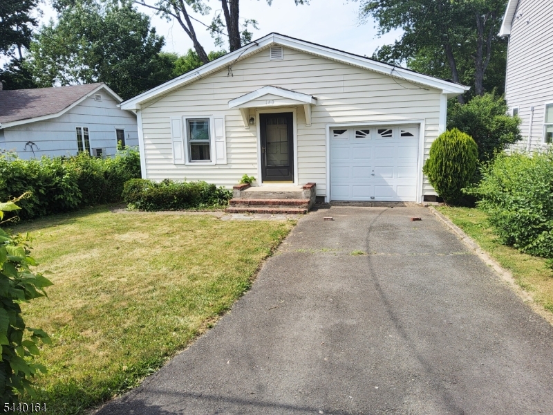 Exceptional investment opportunity in desirable Lake Hiawatha! This 2-bedroom, 1-bath ranch sits on a valuable lot and offers tremendous potential for builders, investors, and savvy buyers looking to create something special. Nestled in an established neighborhood with convenient access to major highways, shopping, dining, and local amenities, this property presents a rare opportunity to unlock significant value in a sought-after location. Whether you're looking for your next renovation project, a profitable investment, or the perfect site to build your dream home, this property is bursting with possibilities. Being sold strictly as-is.