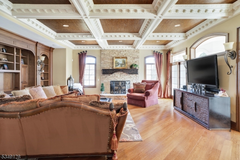 RICKLAND ESTATES - Residential