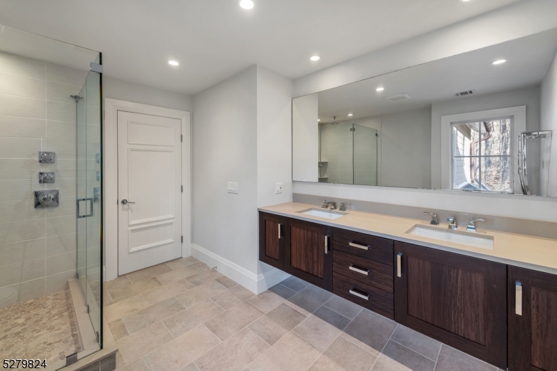 Convent Station - Residential