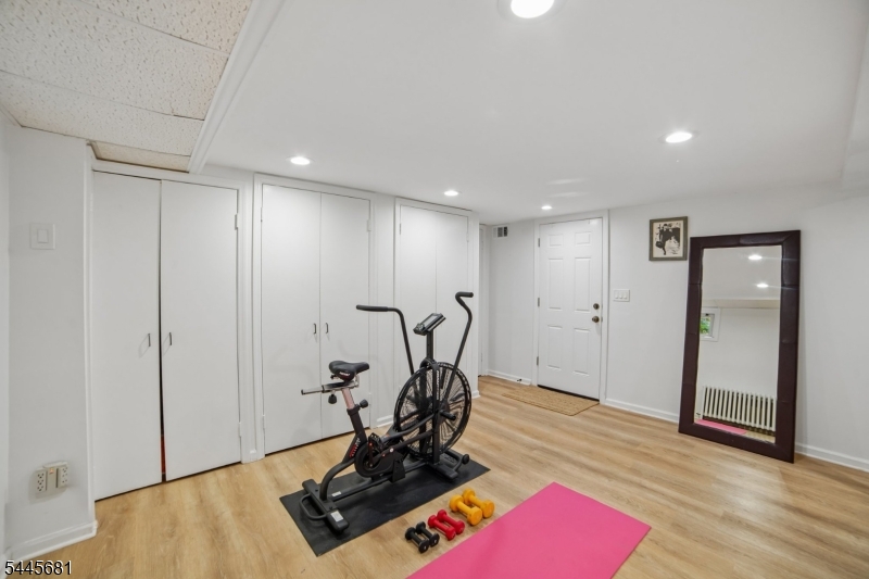 Knollwood - Residential