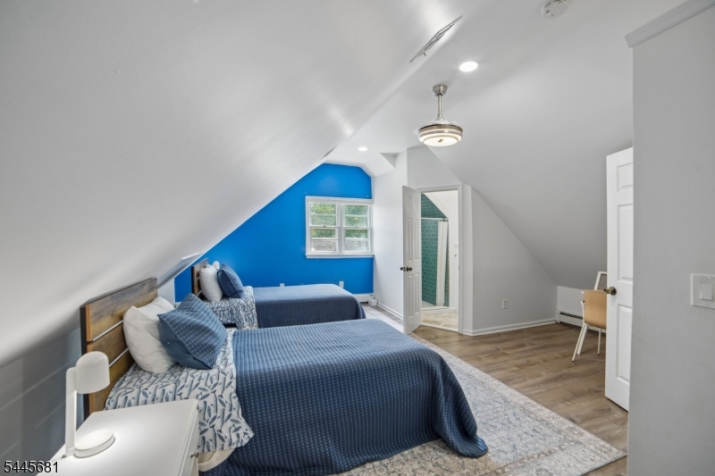 Knollwood - Residential