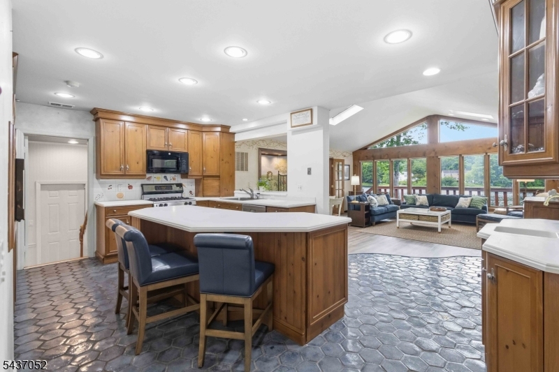 Shongum Lake - LAKEFRONT - Residential