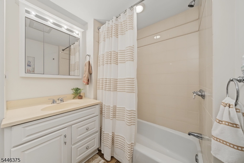 Indian Lake - Residential Lease