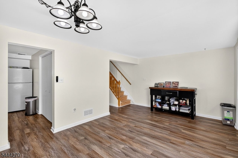 Slate Hill - Residential