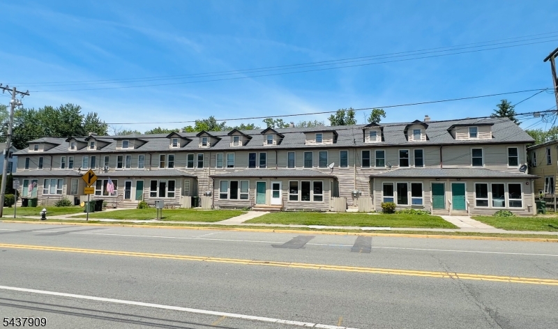 TownHouses at Washington Co - Residential