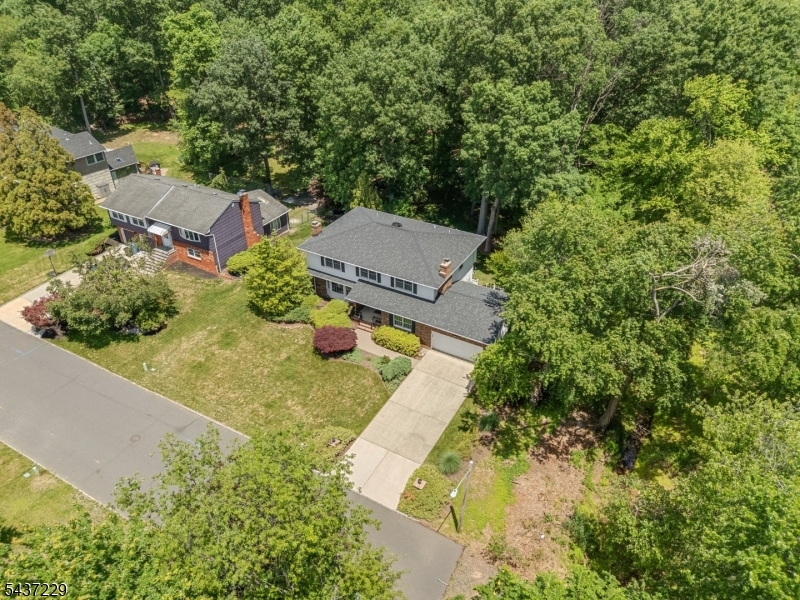 Point of Woods - Residential