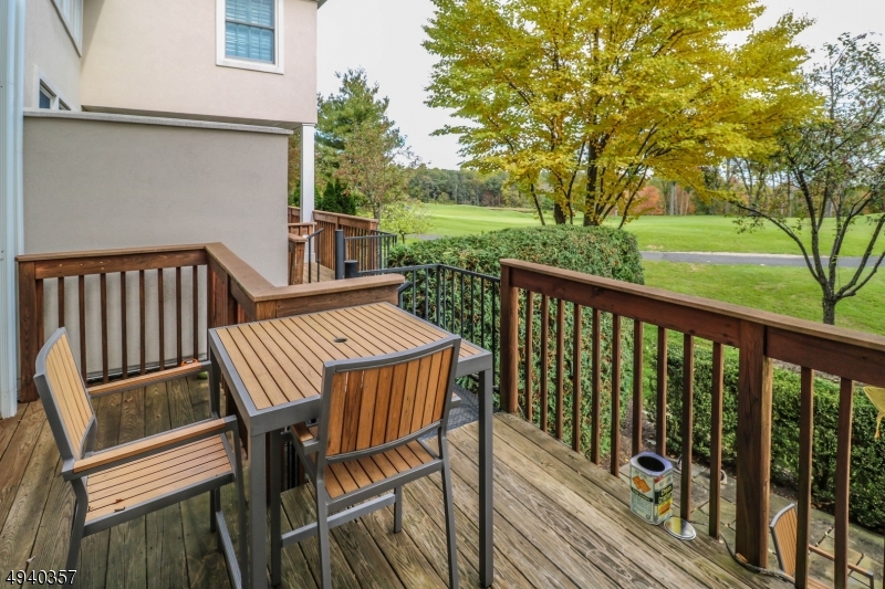 AMHERST MEWS - Residential Lease
