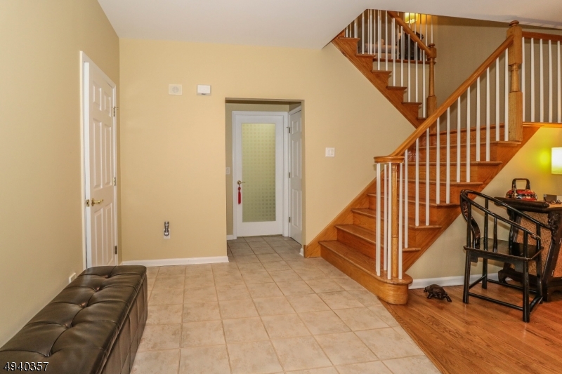 AMHERST MEWS - Residential Lease