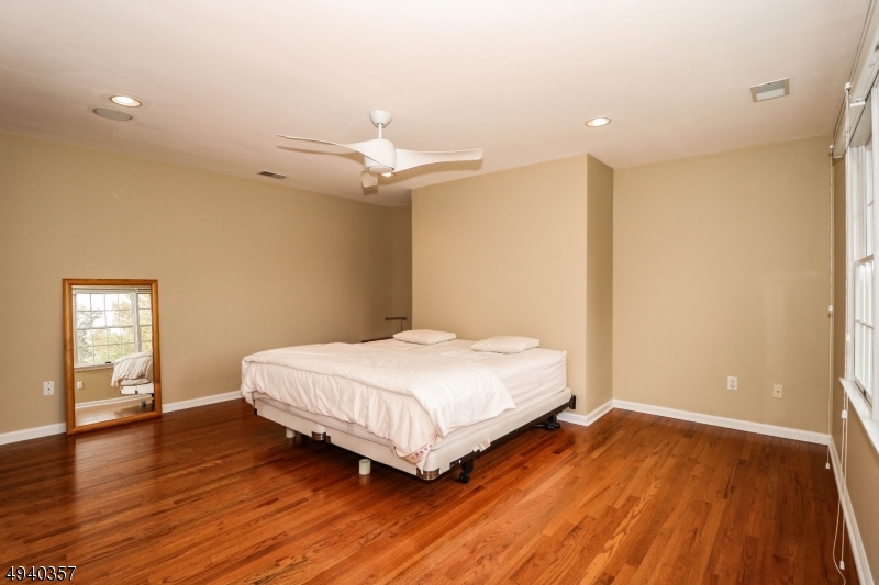 AMHERST MEWS - Residential Lease