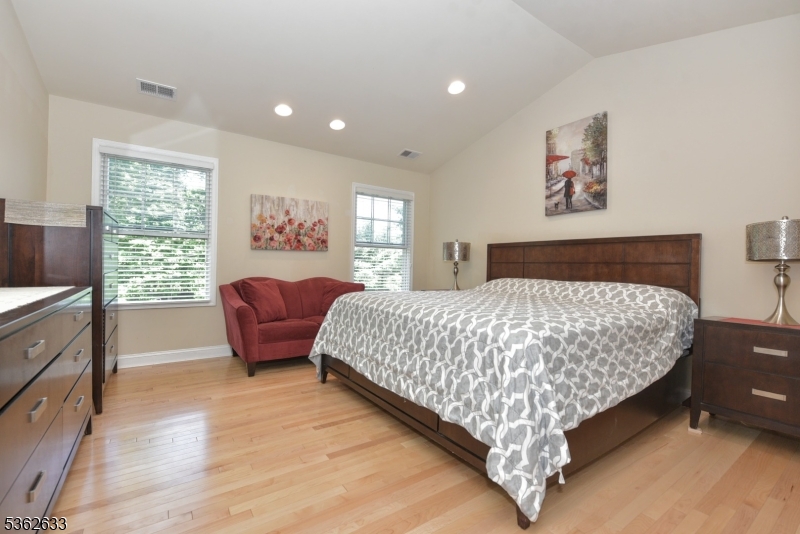 Summit  Pointe - Residential